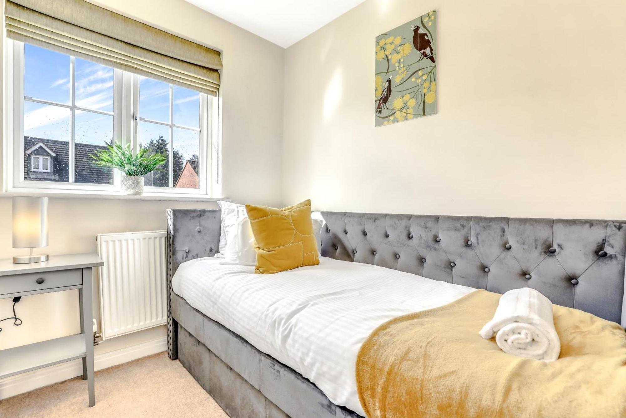Silver Stag Properties, 3 Bedroom W Parking And Garden Smisby Exterior foto